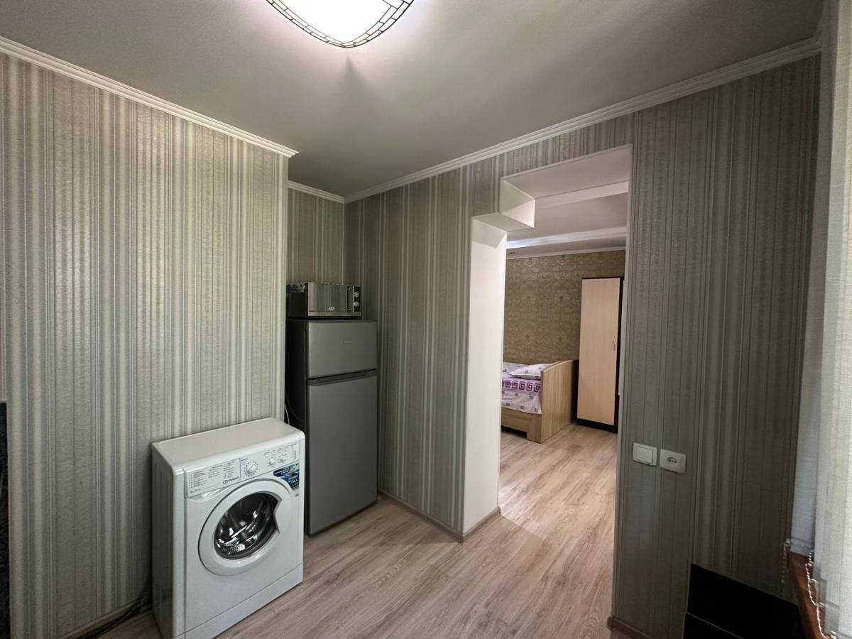 One-Room Apartment Opposite Almaty Airport Turksib Eksteriør billede