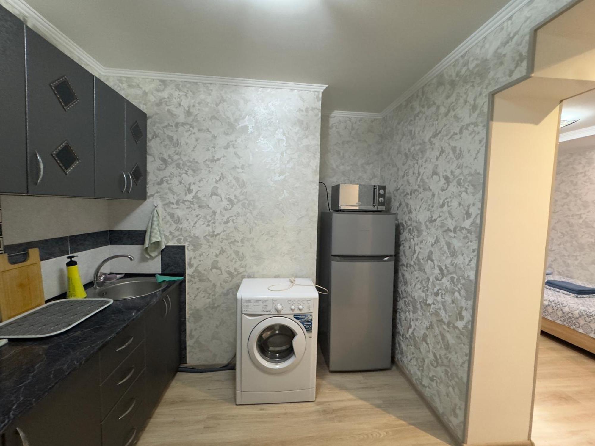 One-Room Apartment Opposite Almaty Airport Turksib Eksteriør billede