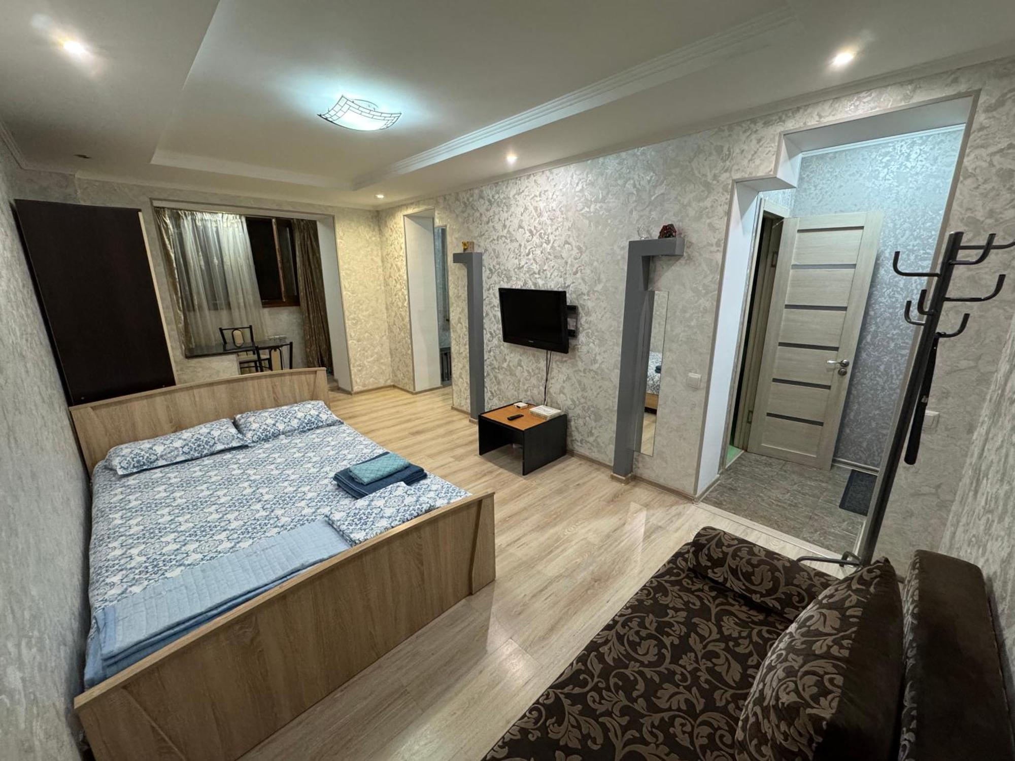 One-Room Apartment Opposite Almaty Airport Turksib Eksteriør billede